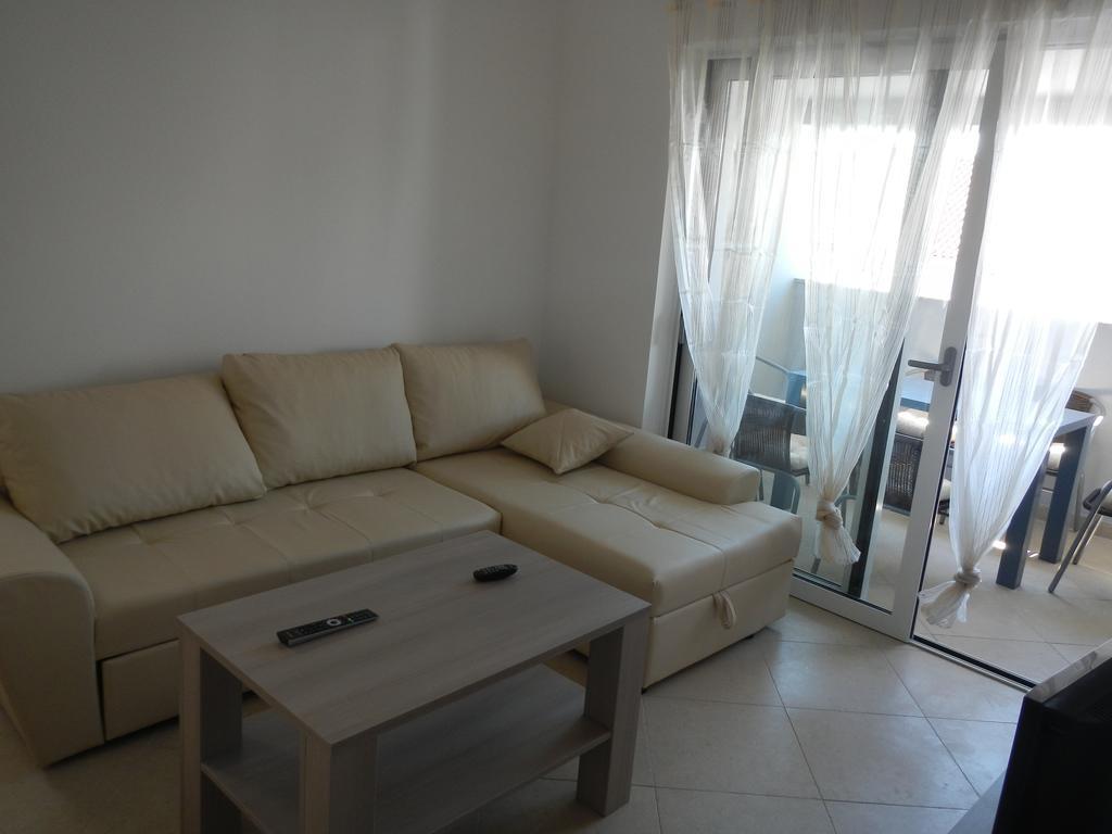 Apartments Eva Malinska Room photo