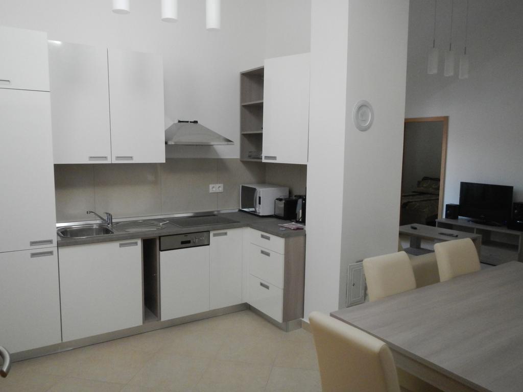 Apartments Eva Malinska Room photo